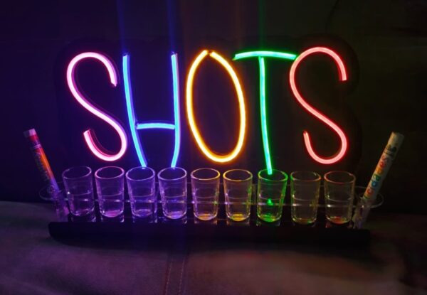 Porta Shots De Acrílico "SHOTS" Luz Neon Led 40cm